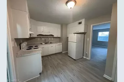 1835 Merritt Drive #B, Greensboro, NC 27407 - Photo 9