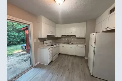 1835 Merritt Drive #B, Greensboro, NC 27407 - Photo 7