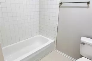 301 Village Ln, Greensboro, NC 27409 - Photo 17