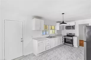 2220 Bradley St, Greensboro, NC 27406 - Photo 11