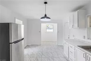 2220 Bradley St, Greensboro, NC 27406 - Photo 15