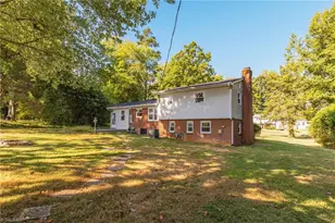 201 Wedgewood Dr, Jamestown, NC 27282 - Photo 31