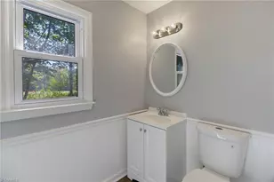 201 Wedgewood Dr, Jamestown, NC 27282 - Photo 15