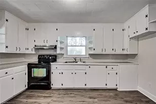 3120 Nc Hwy 62 E, Liberty, NC 27298 - Photo 7