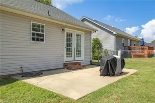 21 Oak Meadow Ln, Thomasville, NC 27360 - Photo 31