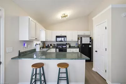 21 Oak Meadow Lane, Thomasville, NC 27360 - Photo 11
