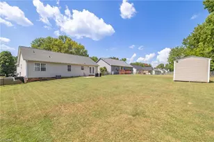 21 Oak Meadow Ln, Thomasville, NC 27360 - Photo 29