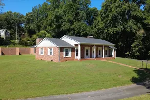 143 James St, Elkin, NC 28621 - Photo 1