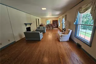 143 James St, Elkin, NC 28621 - Photo 15