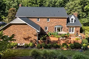 5001 Edinborough Rd, Greensboro, NC 27406 - Photo 5