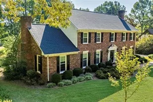 5001 Edinborough Rd, Greensboro, NC 27406 - Photo 11