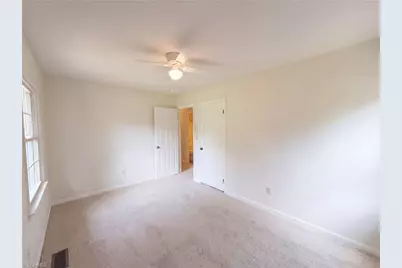 3221 Meadow Lane, Winston-Salem, NC 27107 - Photo 11
