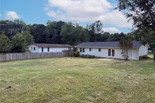 3221 Meadow Ln, Winston-Salem, NC 27107 - Photo 5