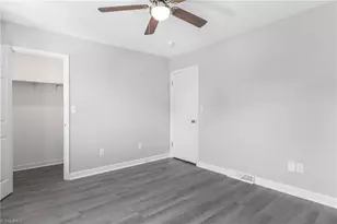 18 Forsyth St, Thomasville, NC 27360 - Photo 11