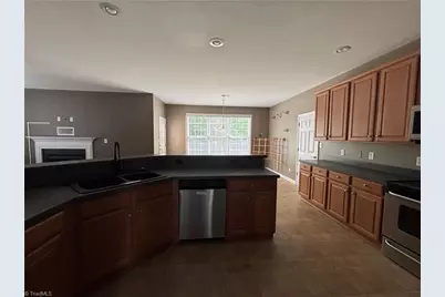 4312 Pepperbush Drive, Greensboro, NC 27405 - Photo 5