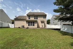 4312 Pepperbush Dr, Greensboro, NC 27405 - Photo 17
