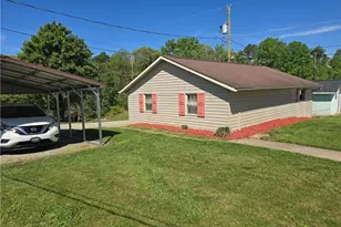 1989 Pads Rd, North Wilkesboro, NC 28659 - Photo 9