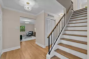 2621 W Woodlyn Way, Greensboro, NC 27407 - Photo 5