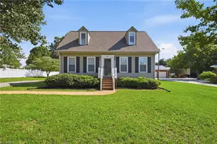 909 Highview St, Haw River, NC 27258 - Photo 1