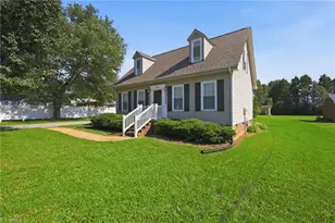 909 Highview St, Haw River, NC 27258 - Photo 3
