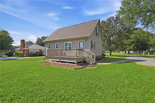 909 Highview St, Haw River, NC 27258 - Photo 9