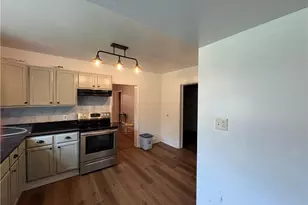 512 Glovenia St, Eden, NC 27288 - Photo 11