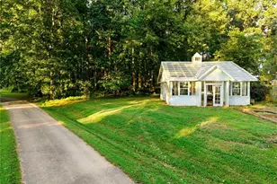 2985 Bradshaw Rd, Mooresville, NC 28115 - Photo 3