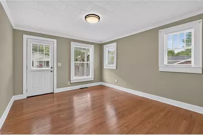 202 W Whitsett Street, Graham, NC 27253 - Photo 9