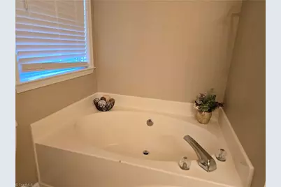 6232 Spurgeon Way, High Point, NC 27265 - Photo 5
