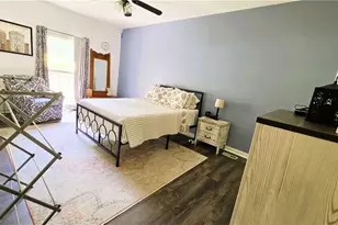 3655 Cherry Hill Dr, Greensboro, NC 27410 - Photo 9