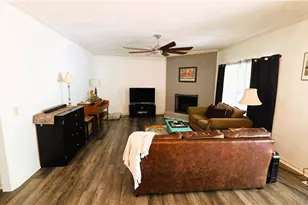 3655 Cherry Hill Dr, Greensboro, NC 27410 - Photo 5
