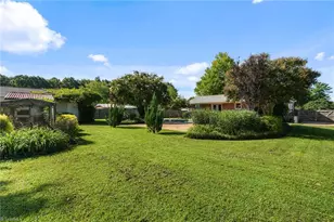 910 Pine Knoll St, Liberty, NC 27298 - Photo 43