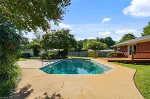 910 Pine Knoll St, Liberty, NC 27298 - Photo 35