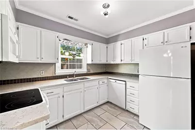 420 Herndon Drive, Winston-Salem, NC 27104 - Photo 11