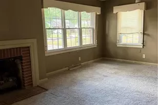 320 Maple St, Eden, NC 27288 - Photo 5