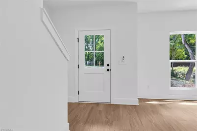 112 N Yadkin Avenue, Spencer, NC 28159 - Photo 5