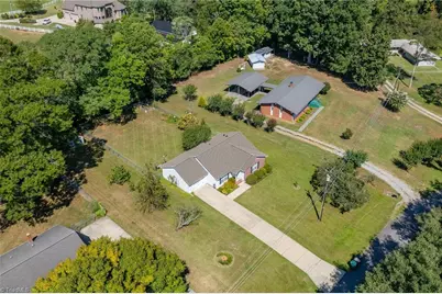 3803 Mulberry Lane, High Point, NC 27265 - Photo 29
