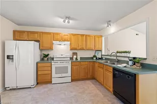 3803 Mulberry Ln, High Point, NC 27265 - Photo 5