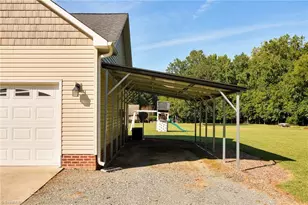 945 Tussey Rd, Lexington, NC 27295 - Photo 29