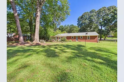 1800 Fairview Boulevard, Winston-Salem, NC 27127 - Photo 23