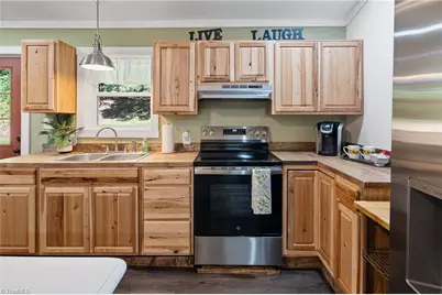 190 Hummingbird Lane, Fleetwood, NC 28626 - Photo 15