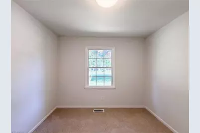 4154 Edgeware Road, Winston-Salem, NC 27106 - Photo 9