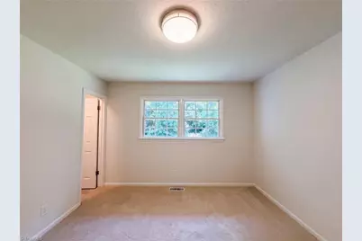 4154 Edgeware Road, Winston-Salem, NC 27106 - Photo 11