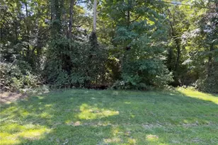 4154 Edgeware Rd, Winston-Salem, NC 27106 - Photo 17