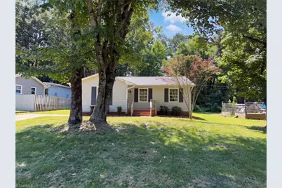 4154 Edgeware Road, Winston-Salem, NC 27106 - Photo 15