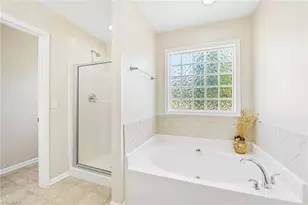 2080 Glenkirk Dr, Burlington, NC 27215 - Photo 23