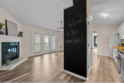 3701 Cotswold Terrace #7M, Greensboro, NC 27410 - Photo 5