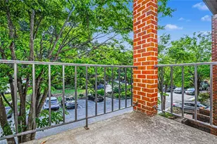 102 Wafco Ln, Greensboro, NC 27401 - Photo 25