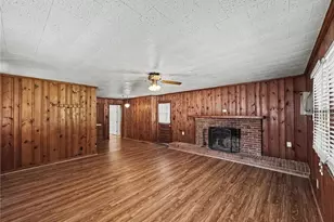 2010 Liberty Dr, Greensboro, NC 27408 - Photo 13