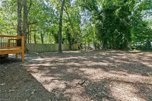 1009 Sykes Ave, Greensboro, NC 27405 - Photo 21
